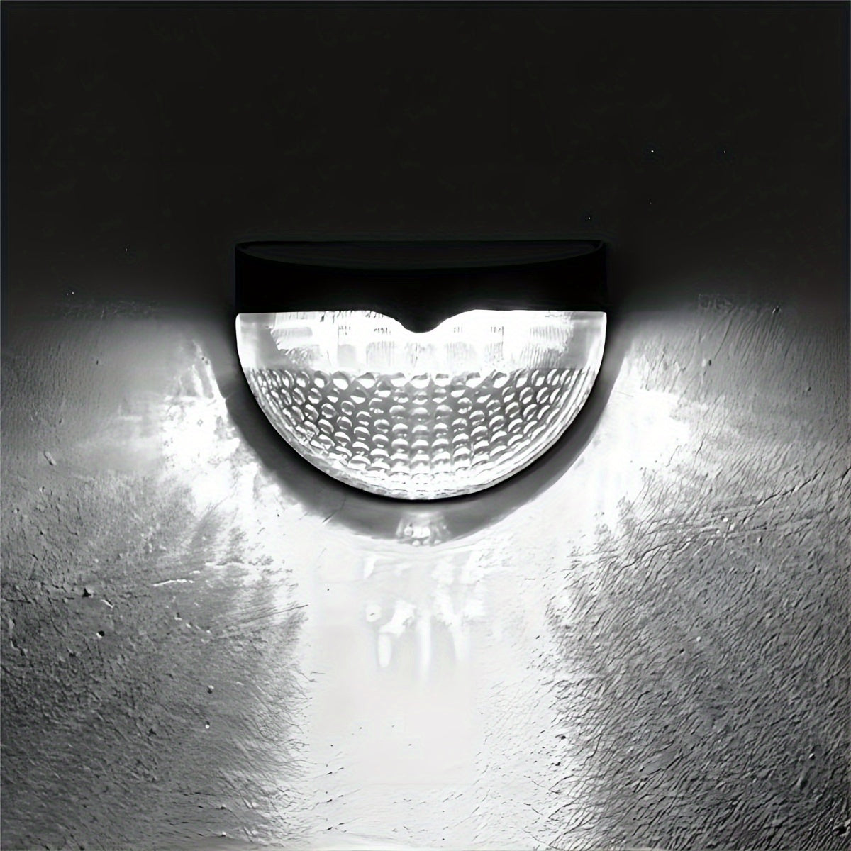 Solar outdoor LED light fixtures