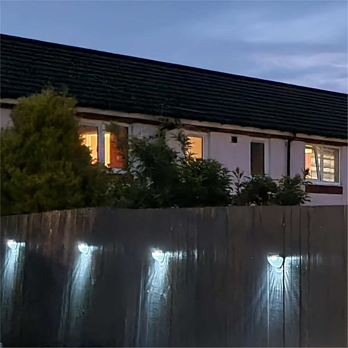 Solar outdoor LED light fixtures